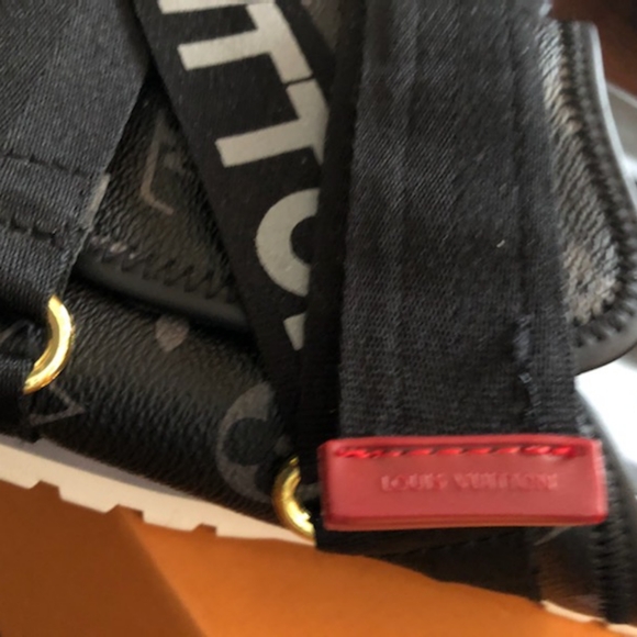 COPY - Louis Vuitton Slides - Picture 2 of 5